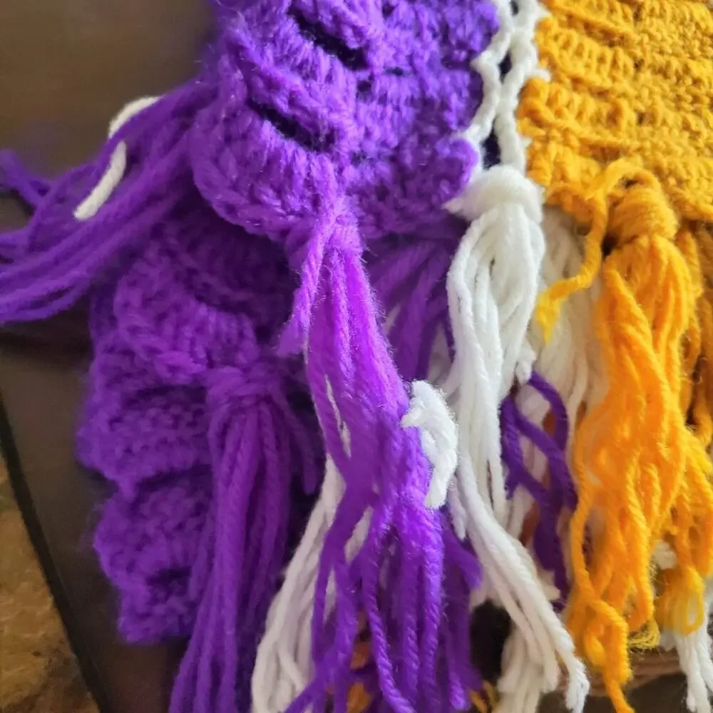 Vintage Colorful yarn fringed crocheted throw blanket EUC